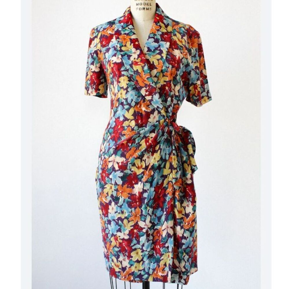 VTG Adrianna Papell Silk Floral Wrap Dress Sz 10 Feminine Colorful Art To Wear